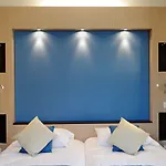Castel Victoria Hotel 3*