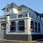 Hotel Marnie House