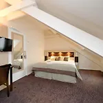 Marnie House 3*