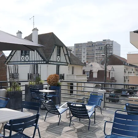 Marnie House Hotell
