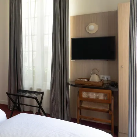 Hotell Marnie House 3*
