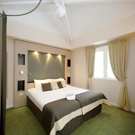 Otel Castel Victoria 3*